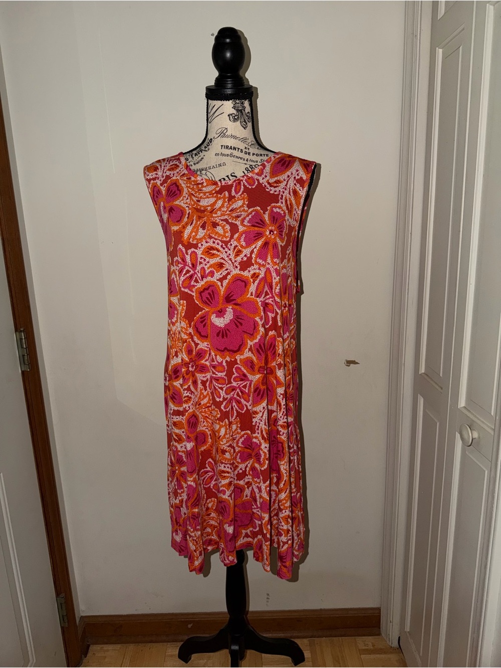 ✨5/$30✨ Cynthia Rowley Pink and Orange Floral Midi Dress